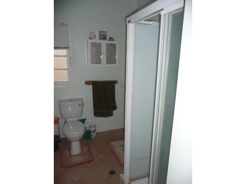 12 Elizabeth Street, Biggenden QLD 4621