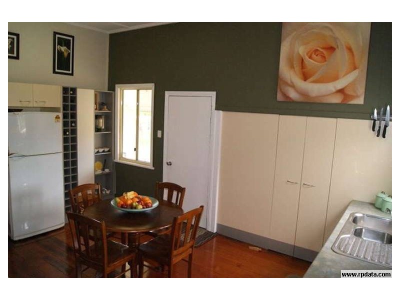 27 Green Valley Court, Childers QLD 4660
