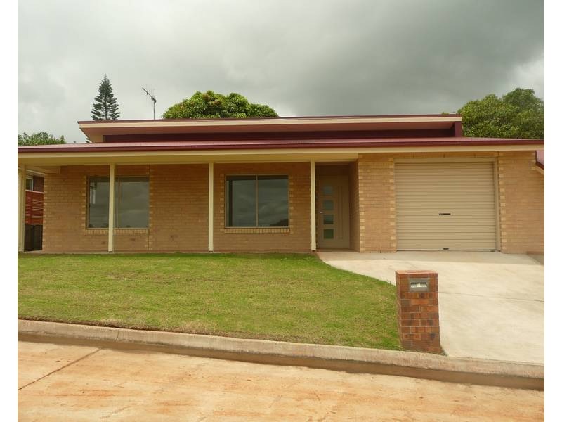 5/2 Lawman Place, Childers QLD 4660