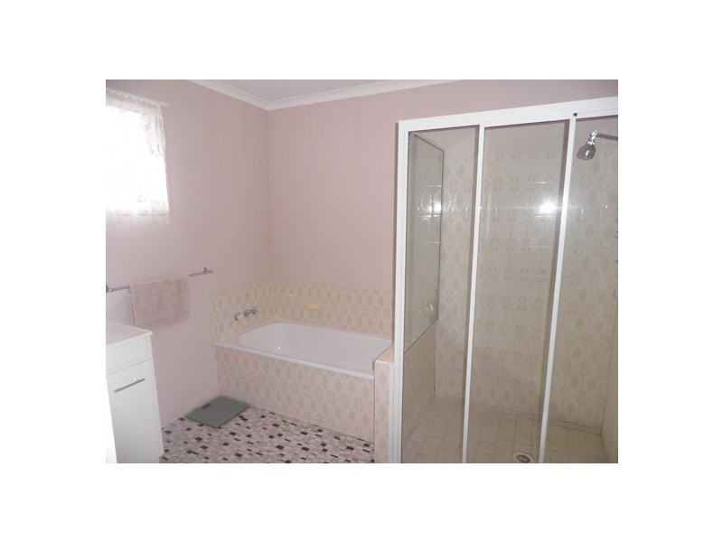 20 Spencer, Gayndah QLD 4625