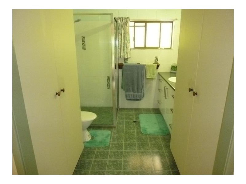 2 Leesons Road, Redridge QLD 4660