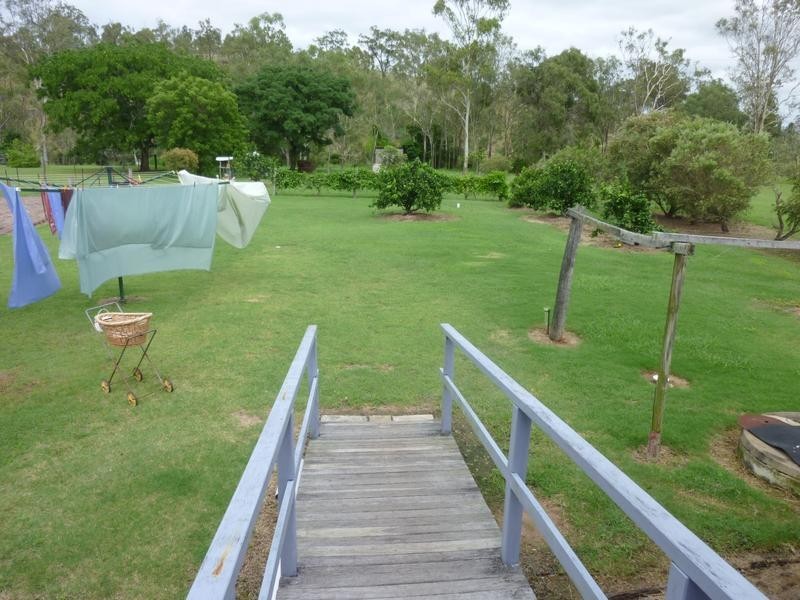 12 MAIN STREET, Dallarnil QLD 4621