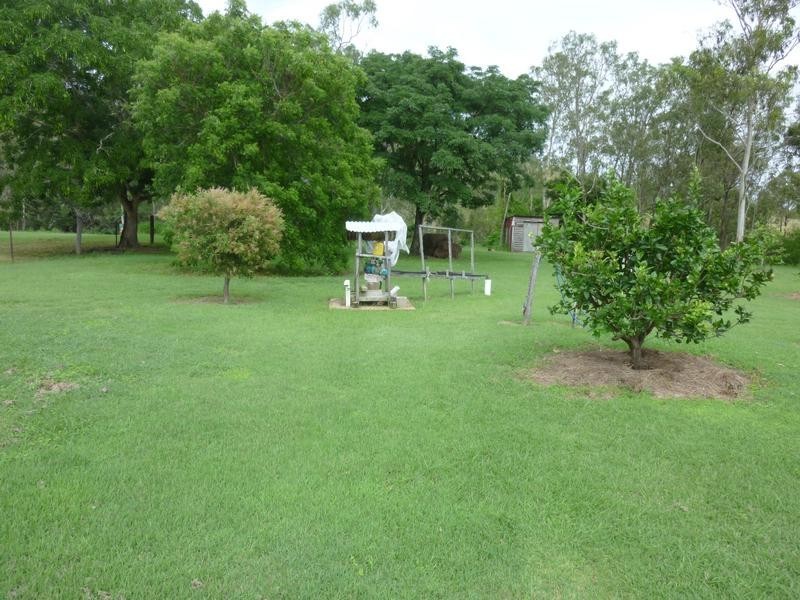 12 MAIN STREET, Dallarnil QLD 4621