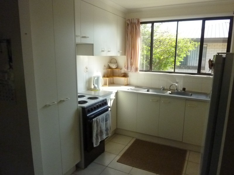 32 WALSH STREET, Biggenden QLD 4621