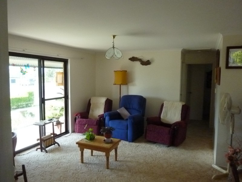 32 WALSH STREET, Biggenden QLD 4621