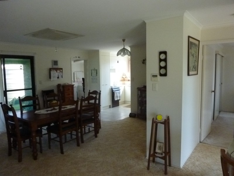 32 WALSH STREET, Biggenden QLD 4621