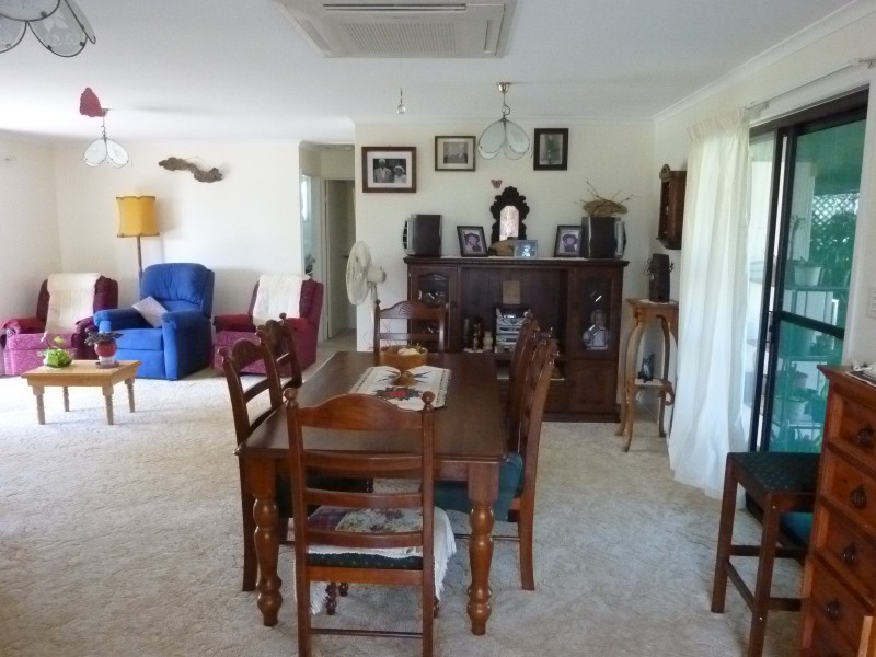 32 WALSH STREET, Biggenden QLD 4621