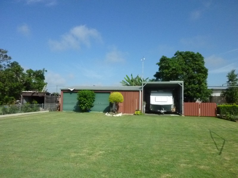 32 WALSH STREET, Biggenden QLD 4621