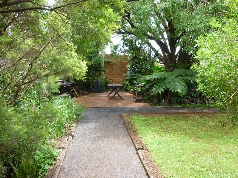 9 MACROSSAN STREET, Childers QLD 4660