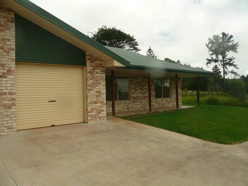 8/2 Lawman Place, Childers QLD 4660