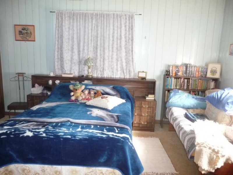 22 MACROSSAN STREET, Childers QLD 4660