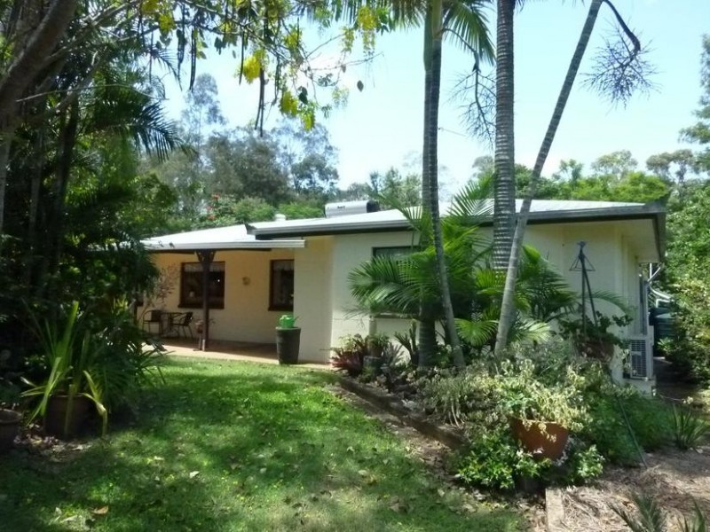 18 Anderson Street, Apple Tree Creek QLD 4660