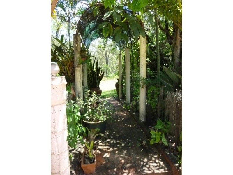 18 Anderson Street, Apple Tree Creek QLD 4660