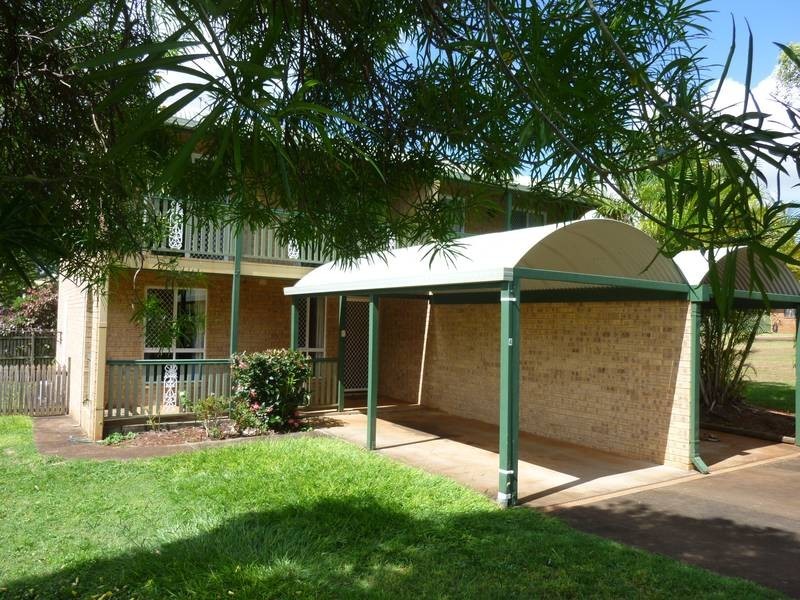 4/2 Mungomery Street, Childers QLD 4660