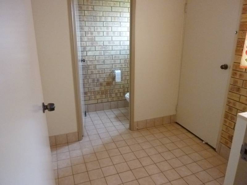 4/2 Mungomery Street, Childers QLD 4660