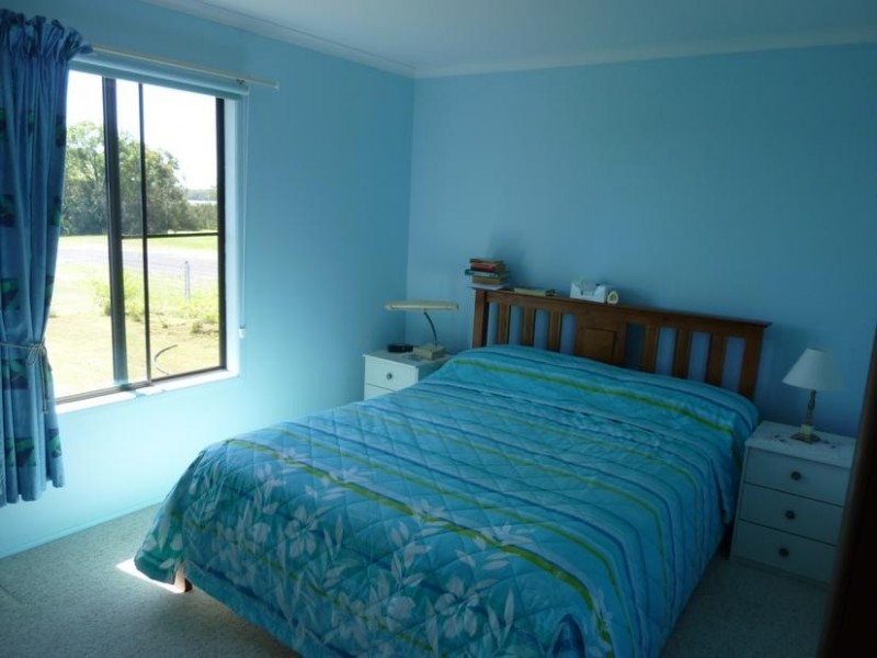 2 WATKINS STREET, Buxton QLD 4660