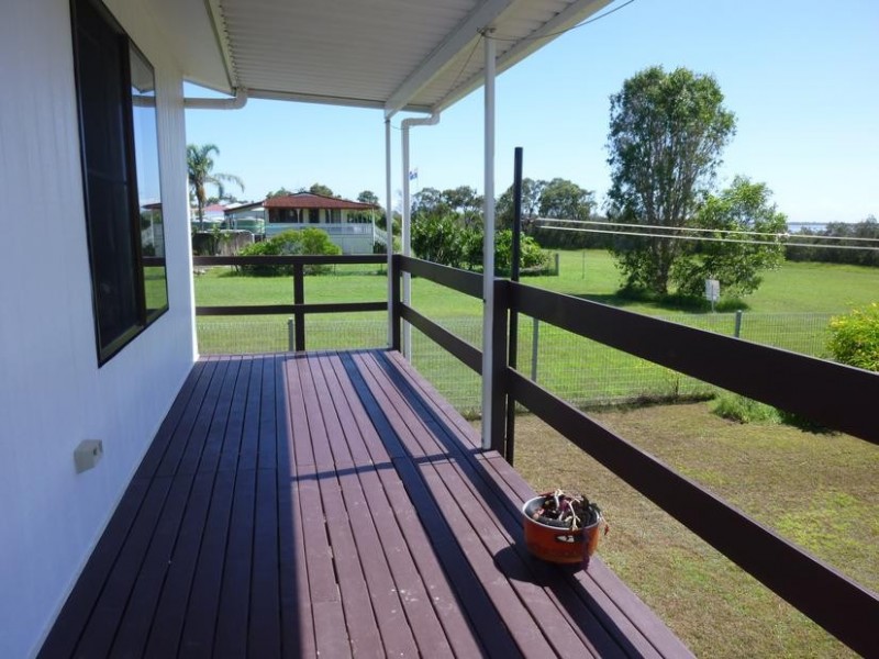 2 WATKINS STREET, Buxton QLD 4660
