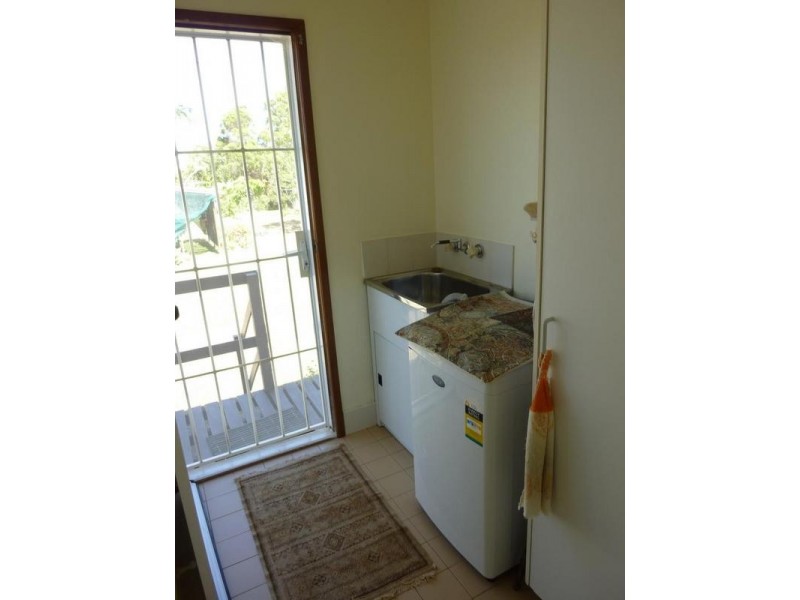 2 WATKINS STREET, Buxton QLD 4660