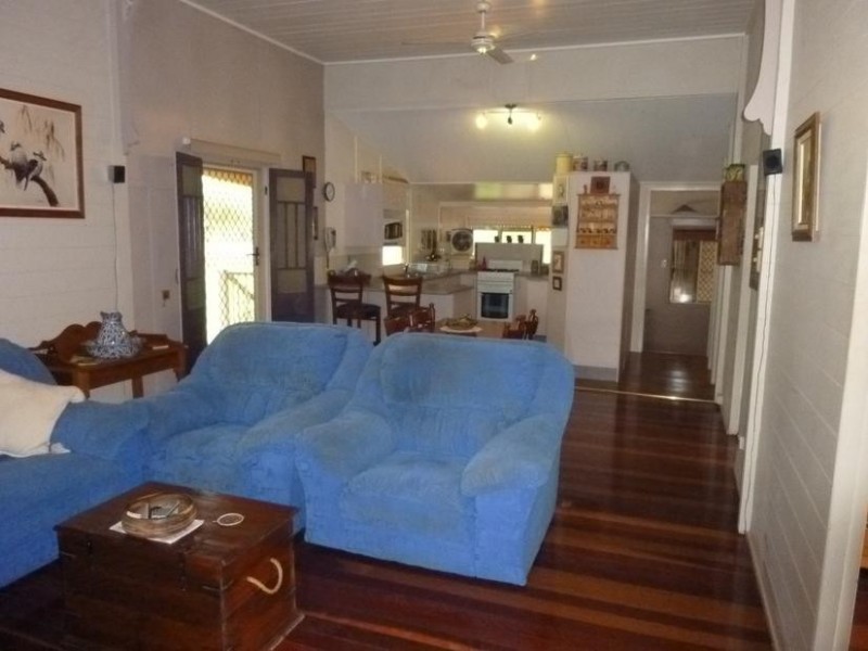 16 QUEEN STREET, Cordalba QLD 4660