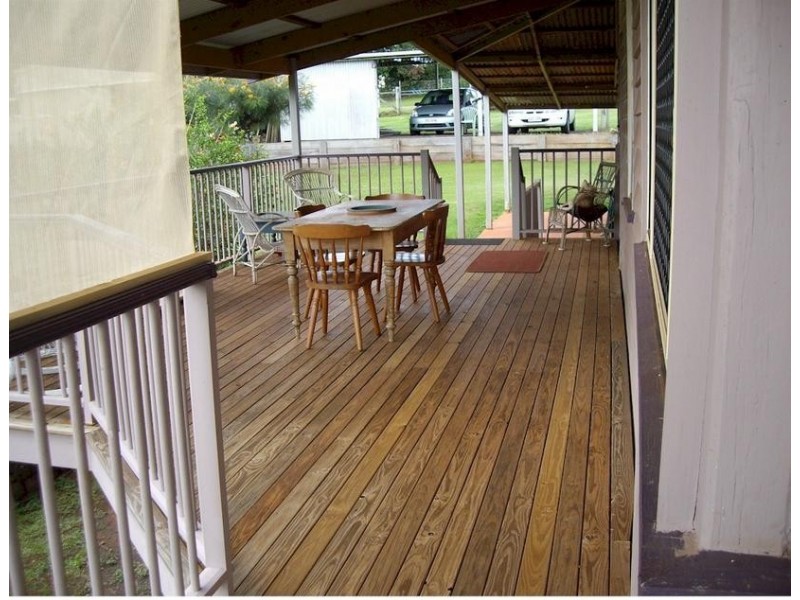 16 QUEEN STREET, Cordalba QLD 4660