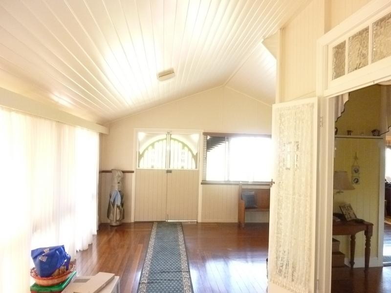 14 Taylor Street, Childers QLD 4660