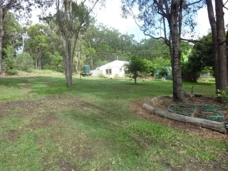 211 Rainbows Road, South Isis QLD 4660