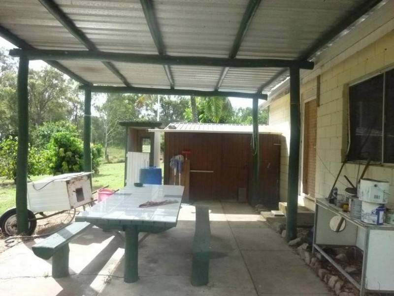 211 Rainbows Road, South Isis QLD 4660