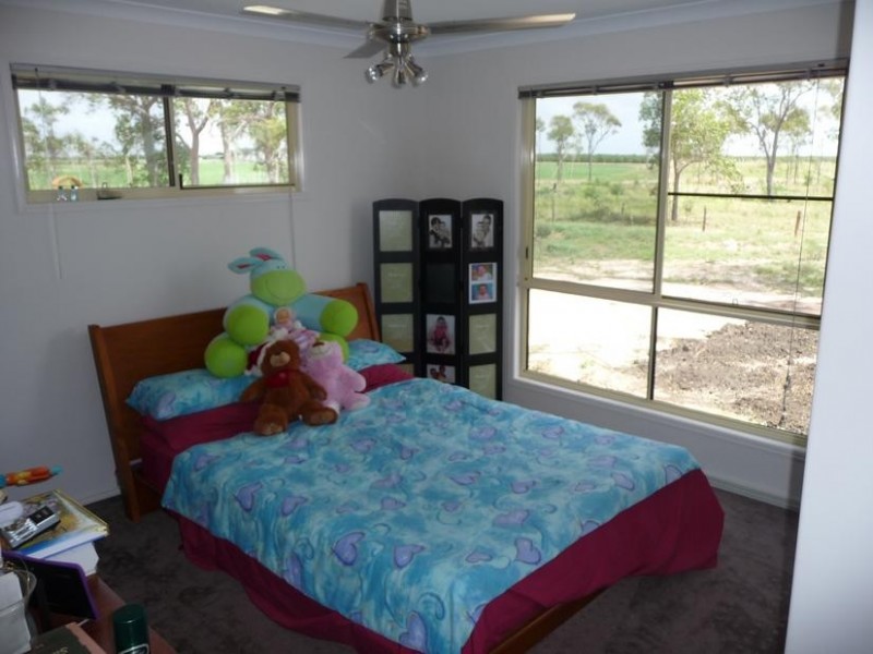 946 FARNSFIELD ROAD, FARNSFIELD, Childers QLD 4660