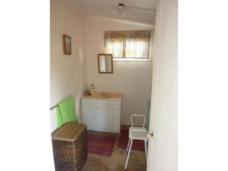 Lot 103, 11636 ISIS HIGHWAY, Coalstoun Lakes QLD 4621