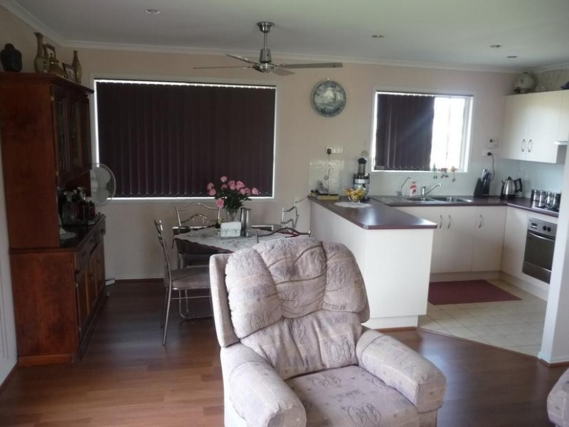 17 WILLIAM STREET, Biggenden QLD 4621