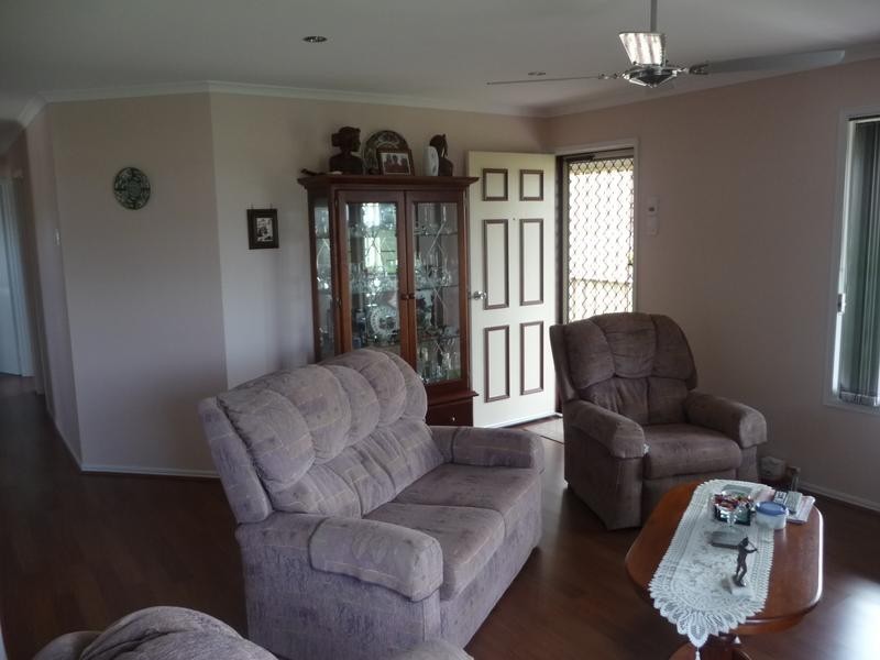 17 WILLIAM STREET, Biggenden QLD 4621