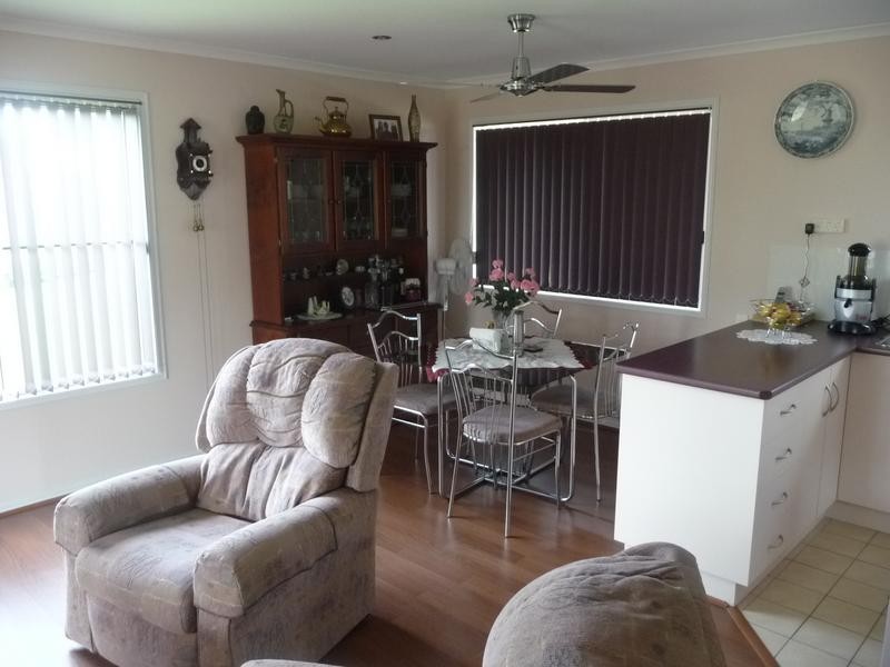 17 WILLIAM STREET, Biggenden QLD 4621