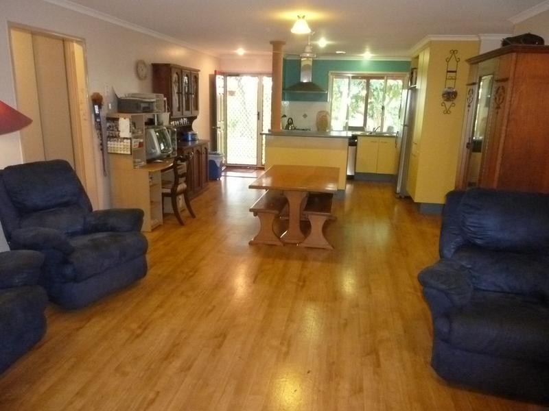 148 Rainbows Road, SOUTH ISIS, Childers QLD 4660
