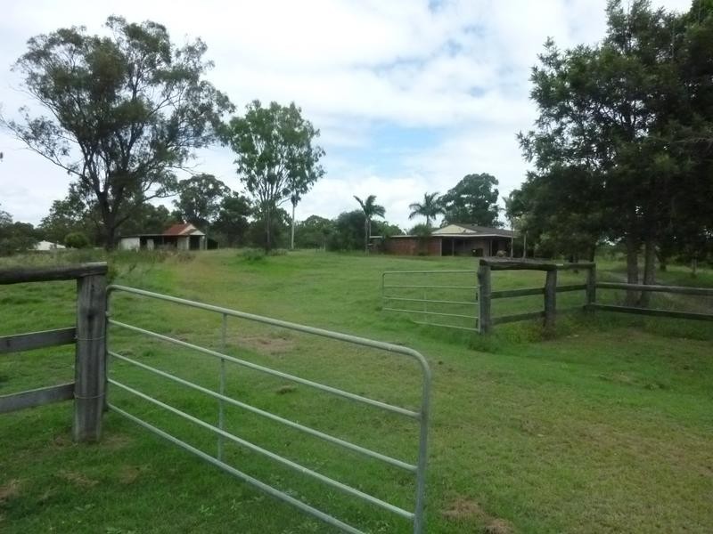 30 Billabong Crescent, Apple Tree Creek QLD 4660