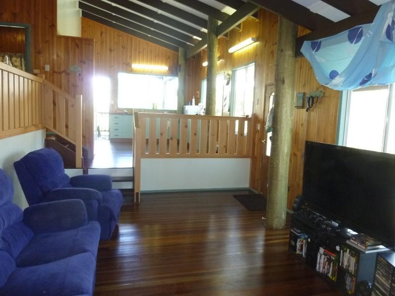 6 ROSENSTET LANE, Apple Tree Creek QLD 4660