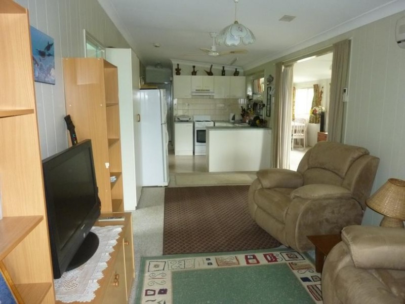 13 QUEEN STREET, Dallarnil QLD 4621