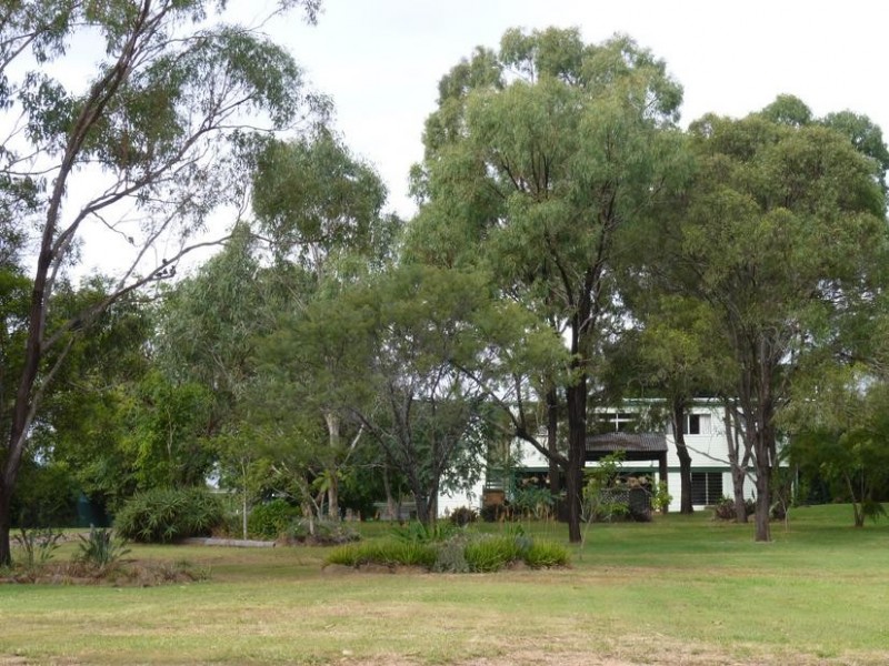 13 QUEEN STREET, Dallarnil QLD 4621