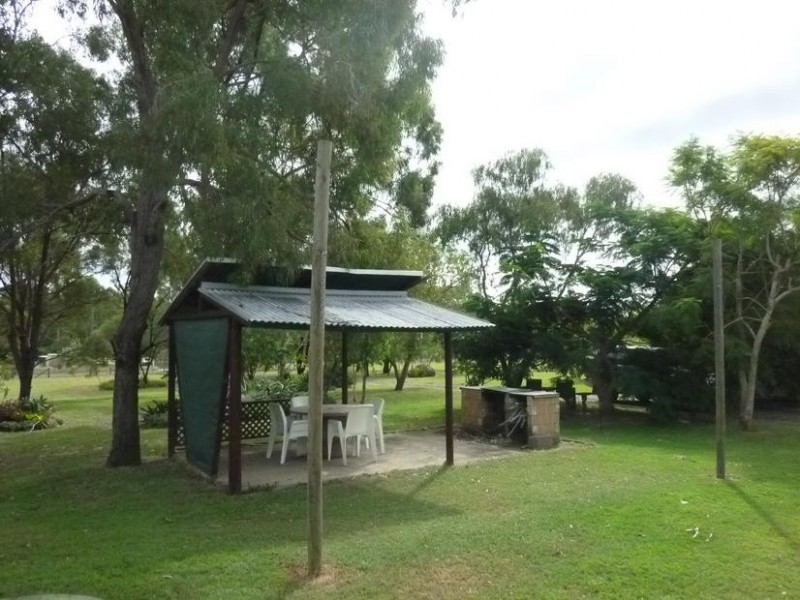 13 QUEEN STREET, Dallarnil QLD 4621