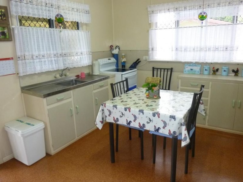 7 OAKES STREET, Childers QLD 4660