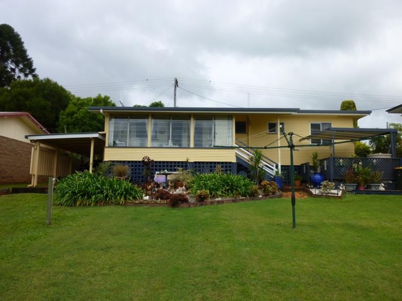 7 OAKES STREET, Childers QLD 4660