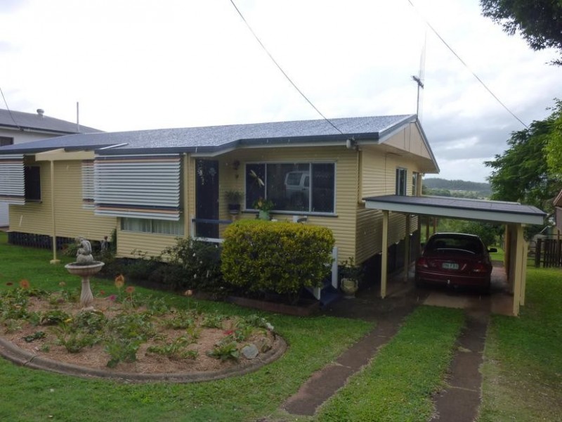 7 OAKES STREET, Childers QLD 4660