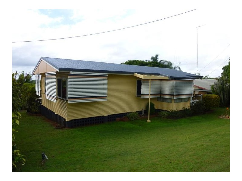 7 OAKES STREET, Childers QLD 4660