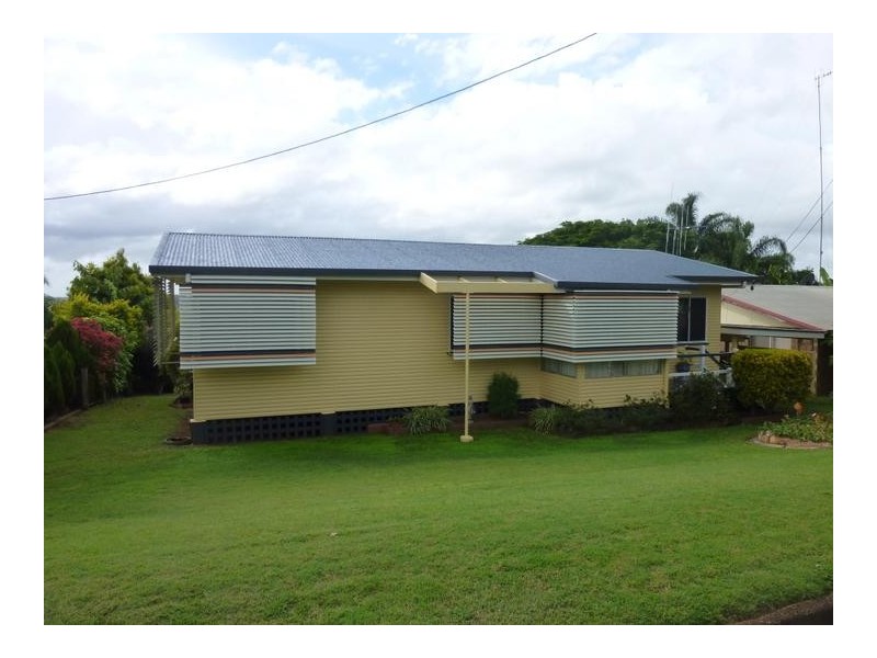 7 OAKES STREET, Childers QLD 4660