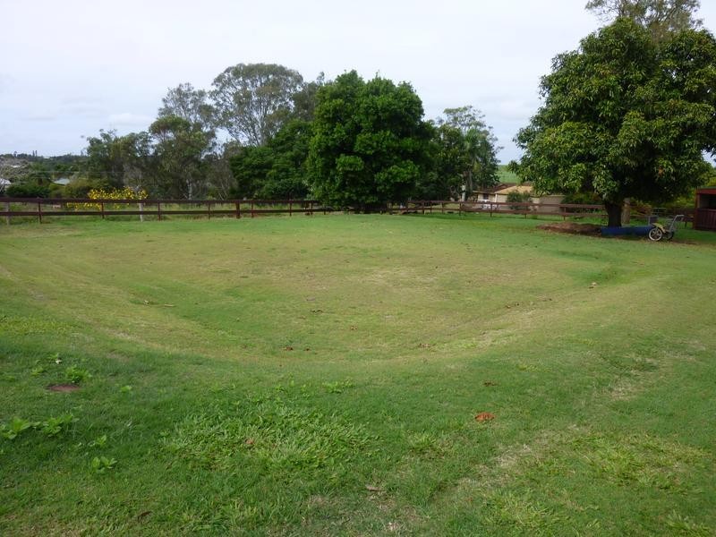 2A MACROSSAN STREET, Childers QLD 4660