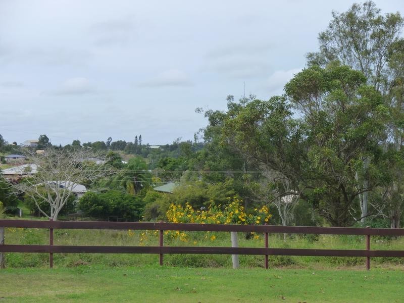 2A MACROSSAN STREET, Childers QLD 4660