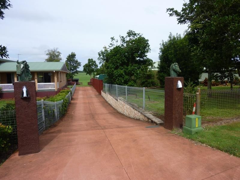 2A MACROSSAN STREET, Childers QLD 4660
