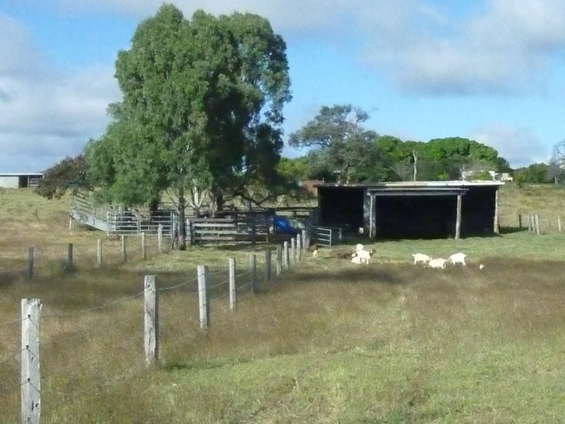 42 BLUFF VIEW ROAD, Biggenden QLD 4621