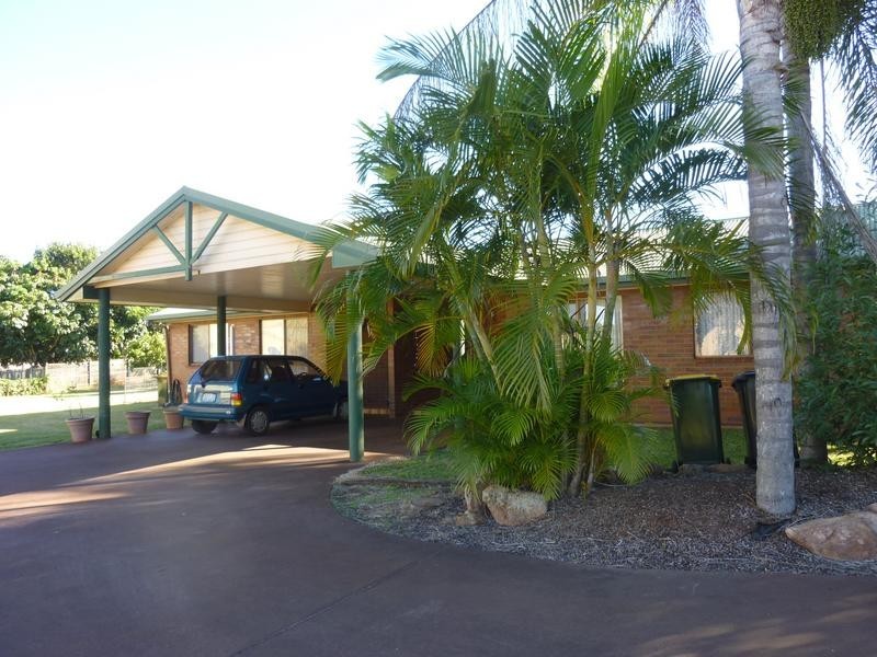 1 & 2/2 MUNGOMERY STREET, Childers QLD 4660