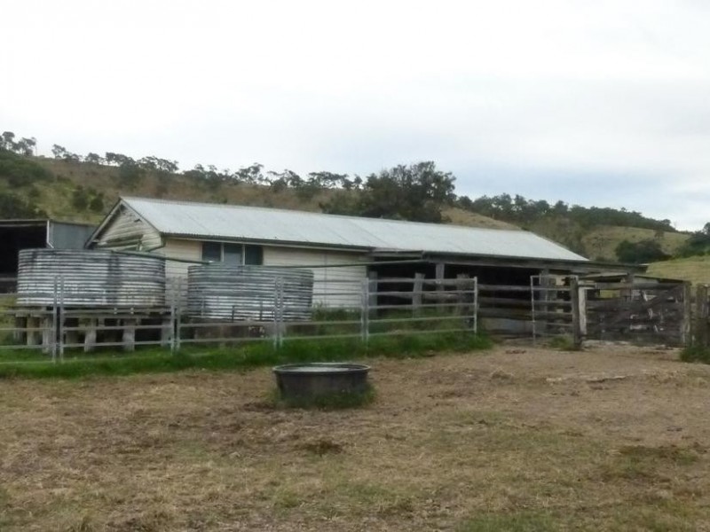 236 HUNTERS ROAD, Coalstoun Lakes QLD 4621