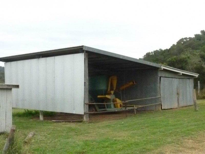 236 HUNTERS ROAD, Coalstoun Lakes QLD 4621